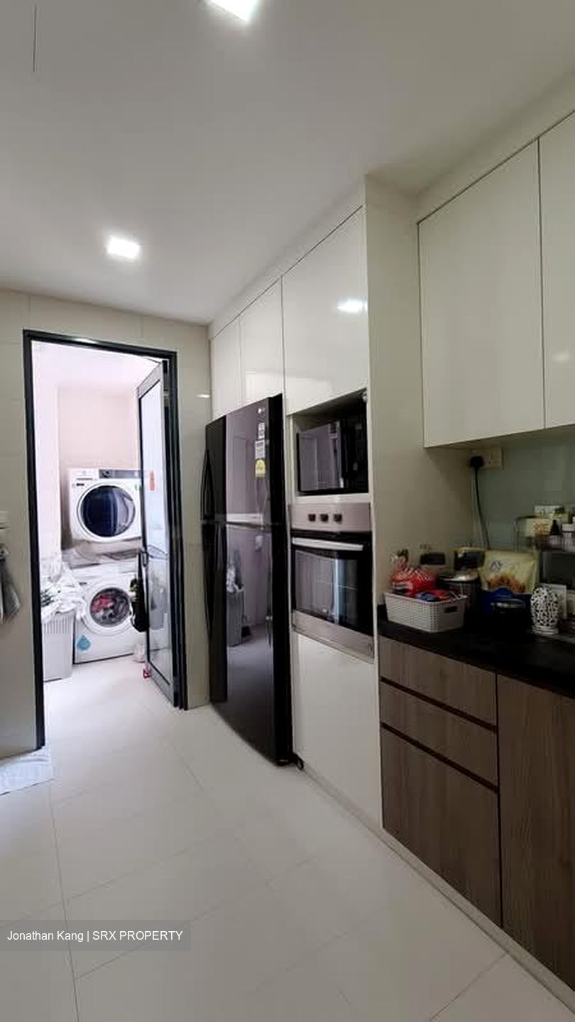 The Palette (D18), Condominium #600176471